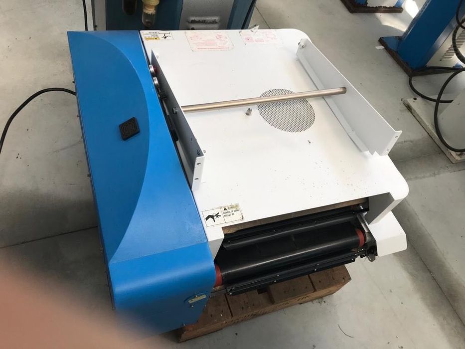 Máquinas de entretelar para a indústria do calçado