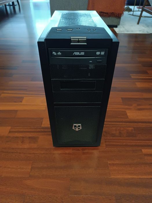Caixa Gamer Hummer SX com fonte de alimentação