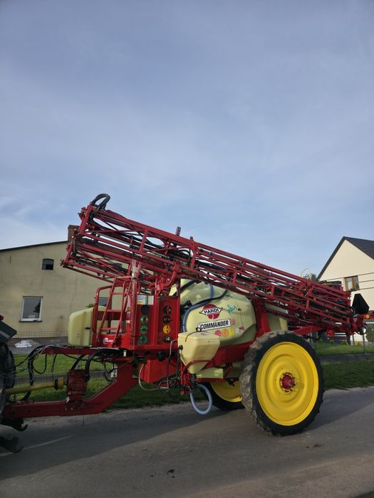 Hardi Commander 2800 plus 21-27 m rau amazone