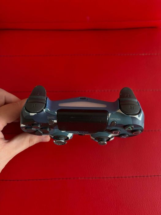 Sony PlayStation 4 PS4 500GB + джойстик, кабелі