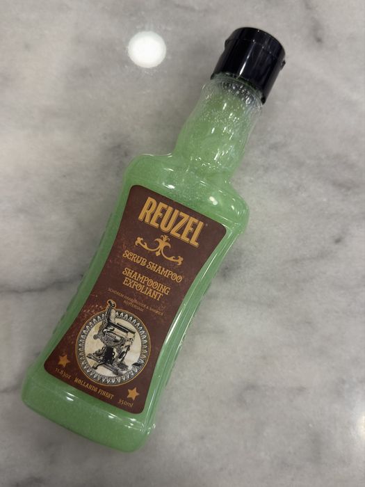 Reuzel Scrub Shampoo Exfoliant  350ml Novo