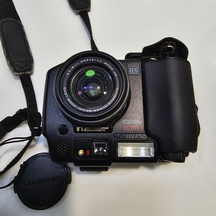 Фотоапарат  OLYMPUS