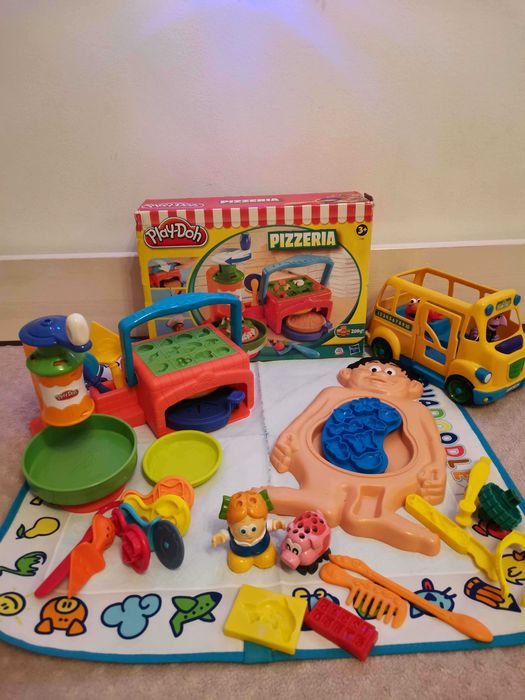 2 zestawy Play-Doh: Pizzeria i Operacja + gratis