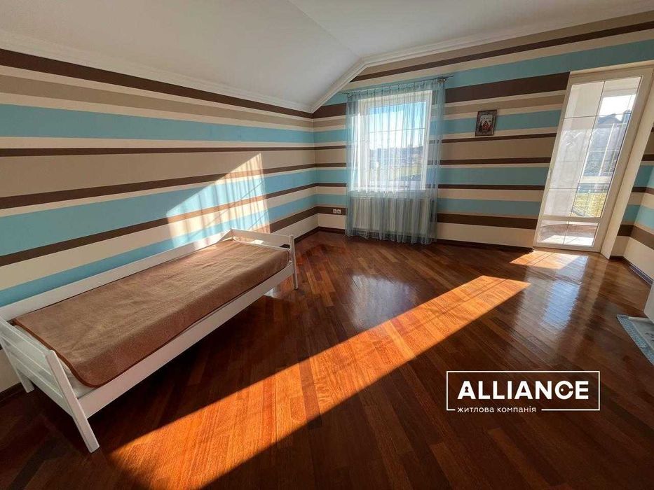 Шикарний будинок повністю готовий до проживання!