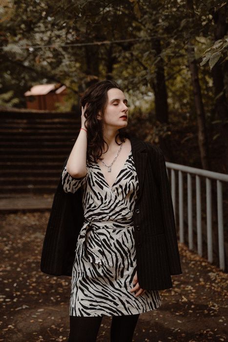 сукня манго з принтом зебри mango