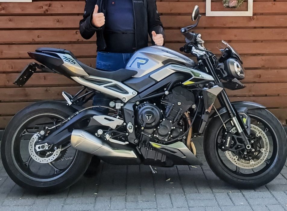 Triump Street Triple 765R polski salon