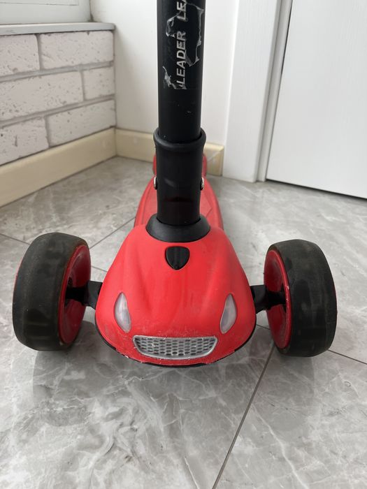 Самокат дитячий Babyhit Leader