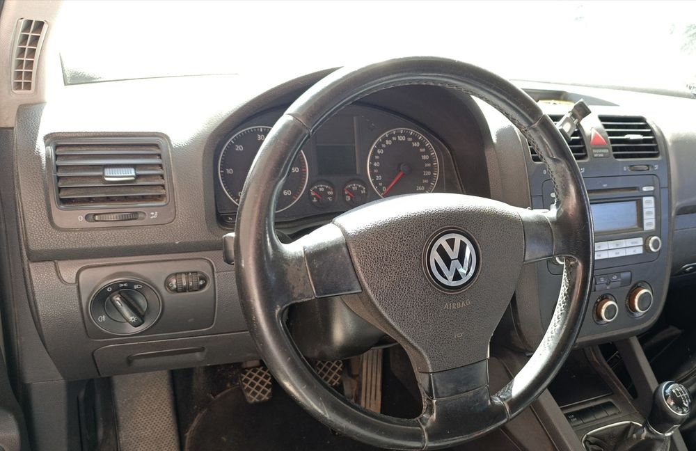 Volkswagen golf V