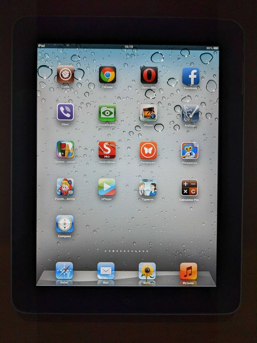 Планшет Apple iPad A1219 32GB Wi-Fi + кабель зарядки