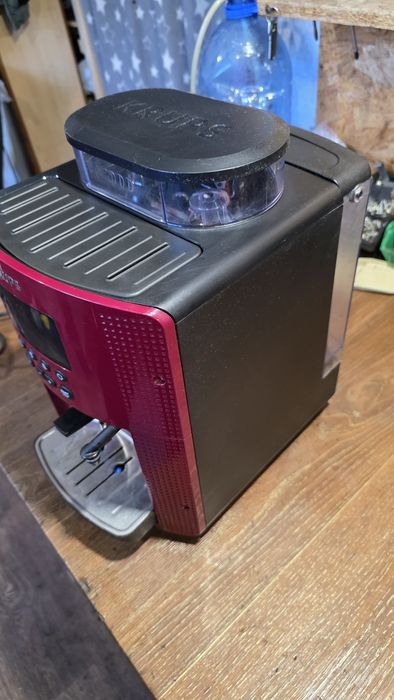 Кавоварка крупс, krups ea81, в ідеальному стані, кавомашина