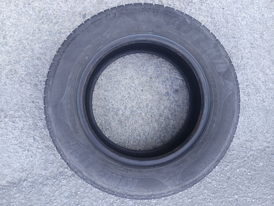 02 Pneus 175/65 R13 por 15€
