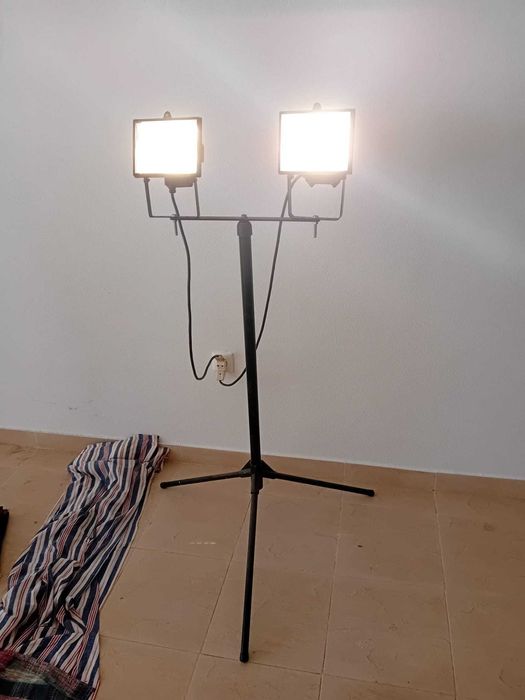 Suporte com 2 Projetor de luz