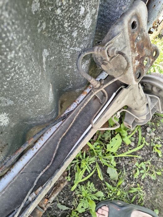 Задня балка в зборі Гольф 3