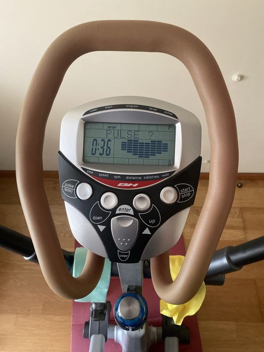 Bicicleta Elitica Cardio BH Fitness