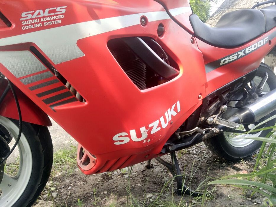 Мотоцикл Suzuki GSX600-F katana