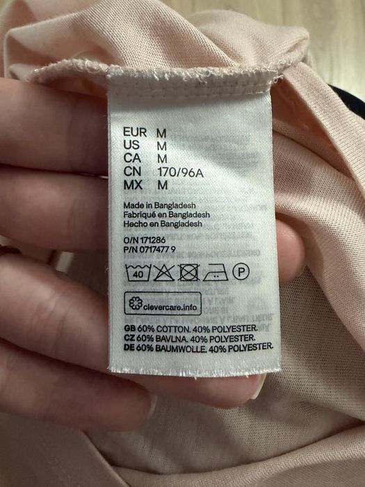 Crop top H&M, krótki tshirt, koszulka, różowa