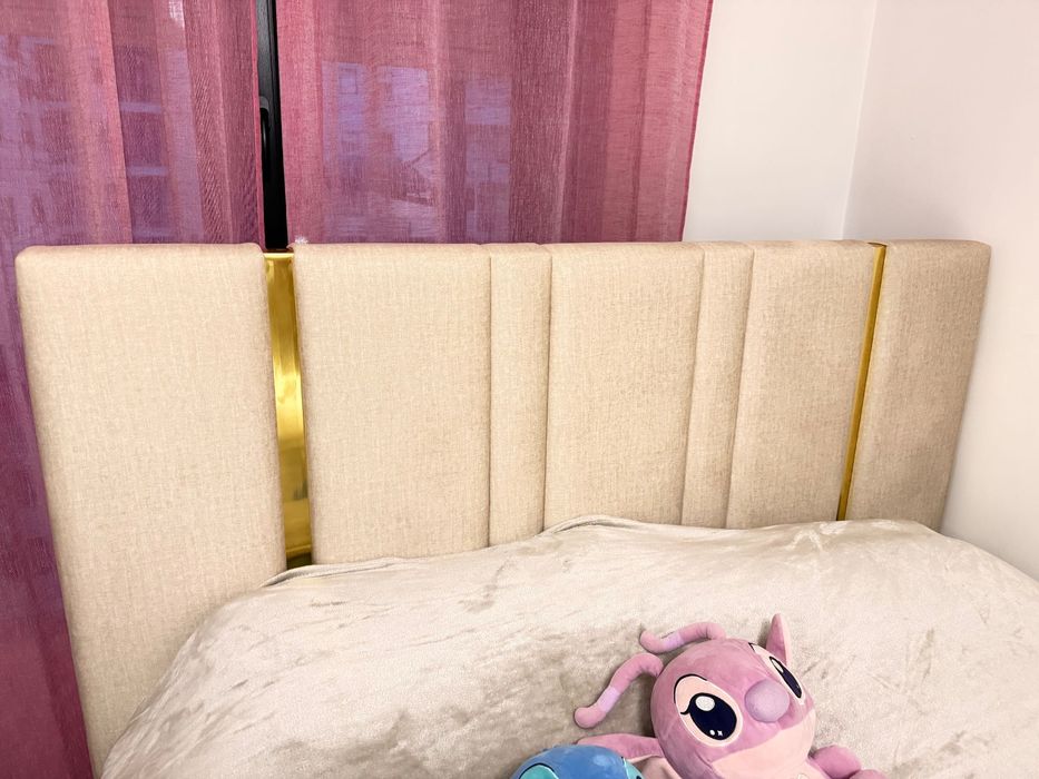 Cama de casal com 3 meses de uso