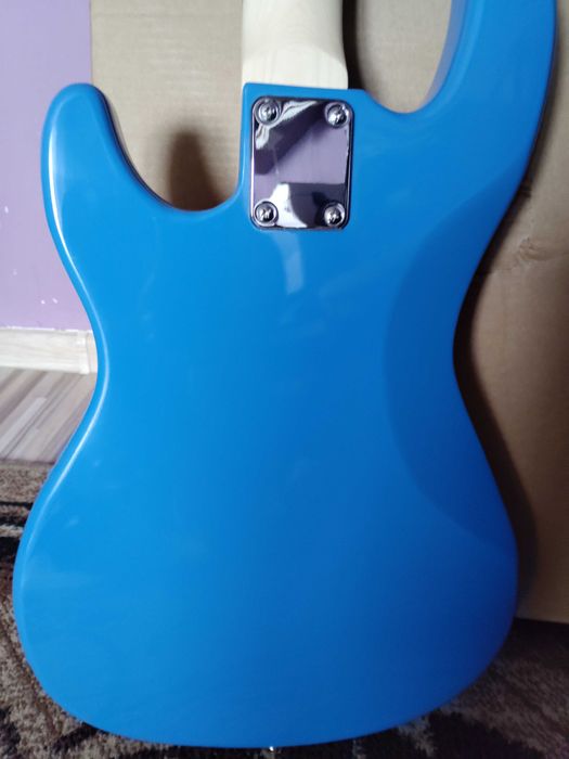 gitara basowa 4 struny