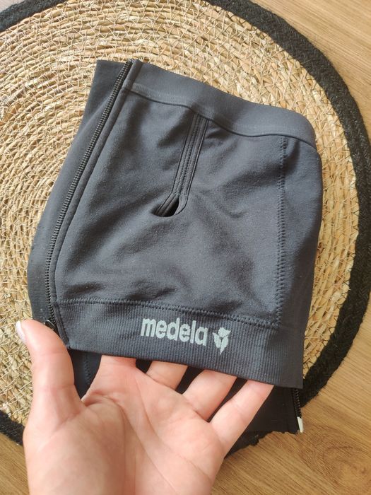 Medela бюст для зціджування молока розмір М