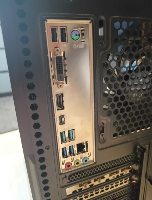 Komputer Ryzen, GTX1660TI, 32GB DDR4