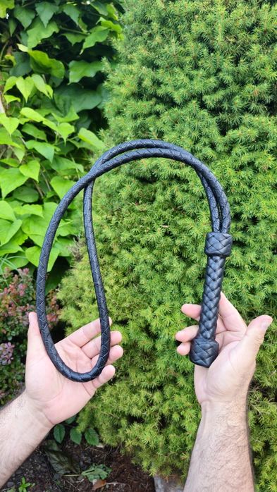 Flogger whip do masażu ze skóry naturalnej