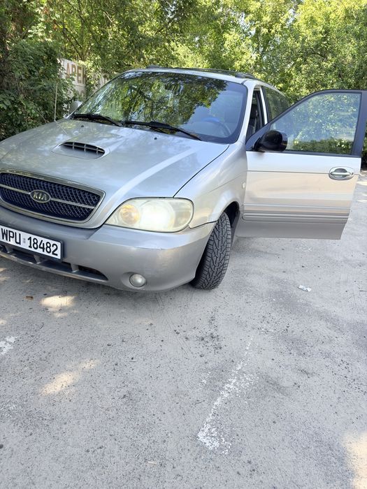 Kia Carnival 2003 • 2.9 дизель • автомат