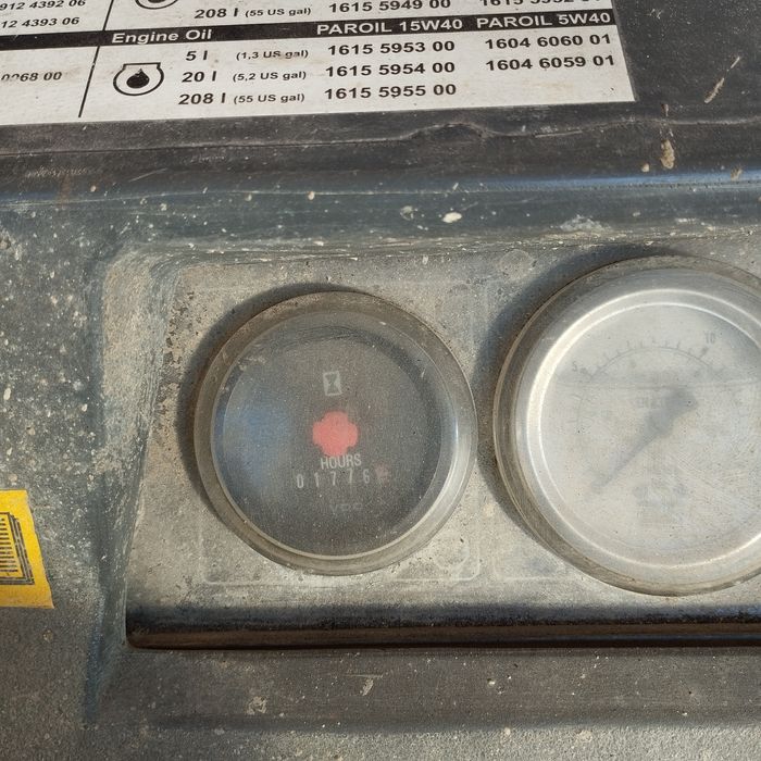 Kompresor spalinowy śrubowy atlas copco xas47 2014