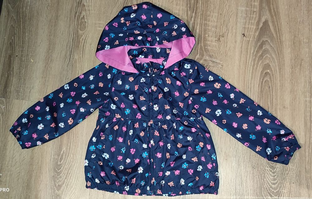 Ветровка для девочки