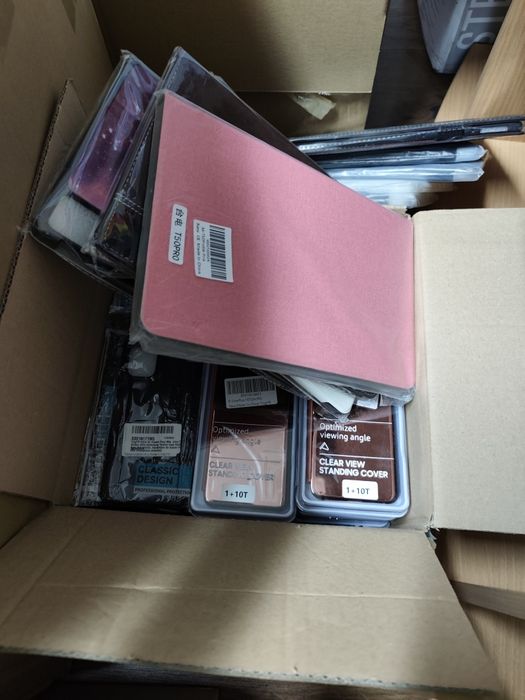 Etui i szkła hartowane do telefonów i tabletów 1500 sztuk NOWE