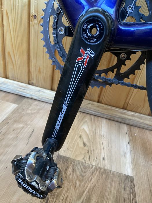 Продам велосипед крбоновий specialized