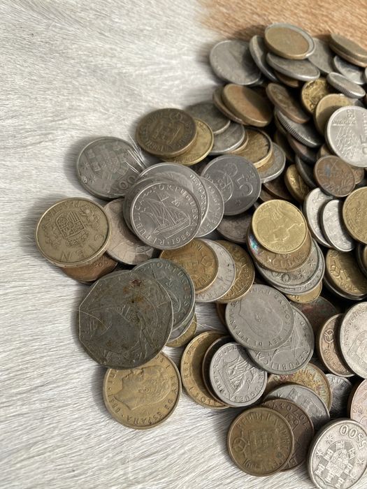 Coleção de 213 moedas