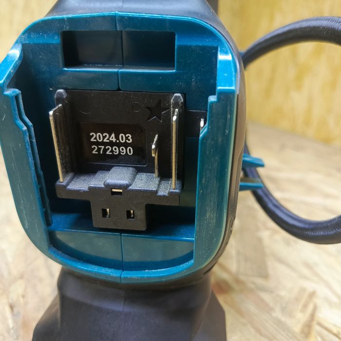 Kompresor akumuymakita  dmp181