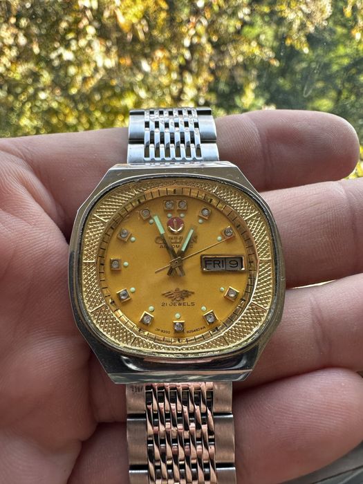 Продам  наручные часы citizen апельсин не seiko orient