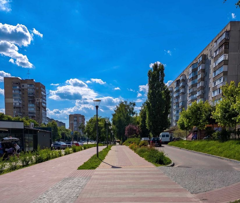 Продаж 2во кімнатної квартири 53 м2 в супер локації! Торг