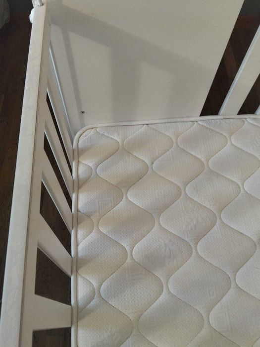 Vendo cama de Bebê usada