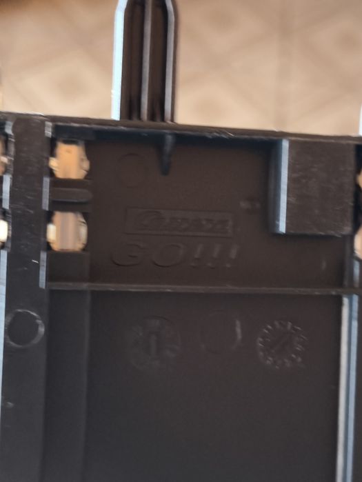 Vendo várias peças de pista de corrida