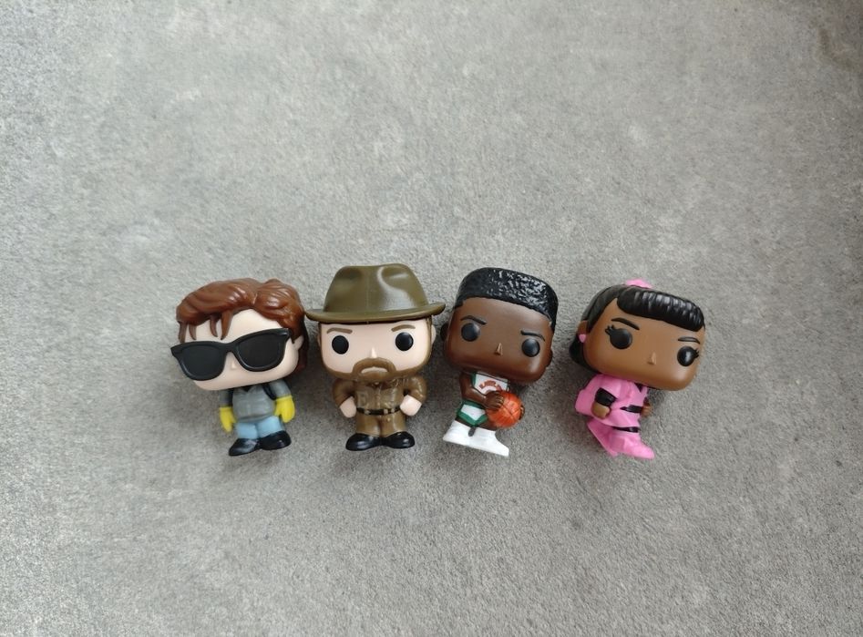 Обмін фігурки дивні дива на віла з вивороту