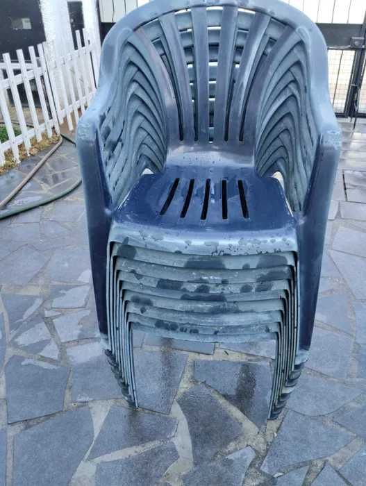 **9 cadeiras jardim, 20€ todas**