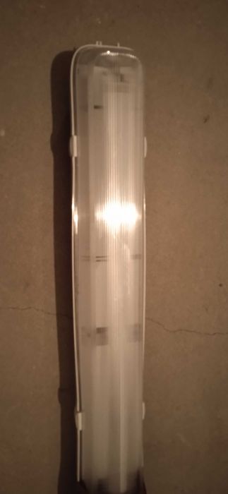 Lampa do pomieszczeń wilgotnych  1x58W Thorn Made in Austria