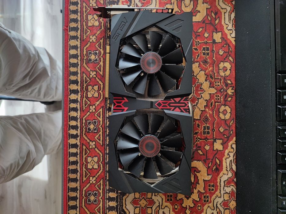 ASUS Radeon R9 380 4GB STRIX