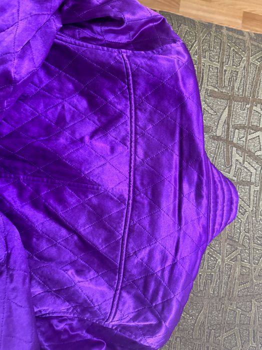 Шовкова куртка від Escada, оригінал