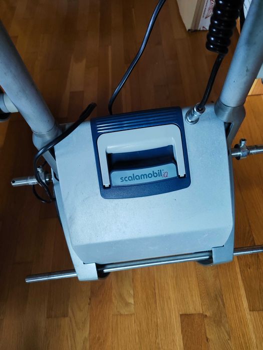 Schodołaz kroczący Scalamobil S30 IQ + wózek inwalidzki