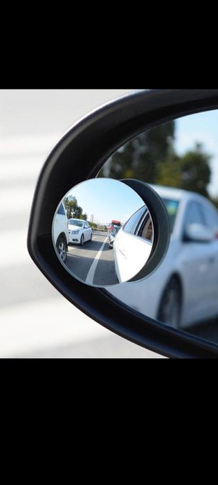 Авто зеркало заднего вида для слепых зон.