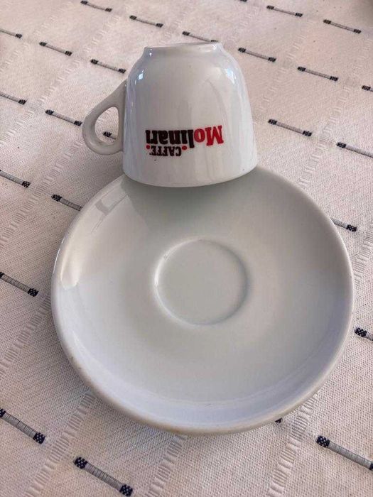 Chávenas de coleção variadas (Lavazza, Tenco, Molinari)