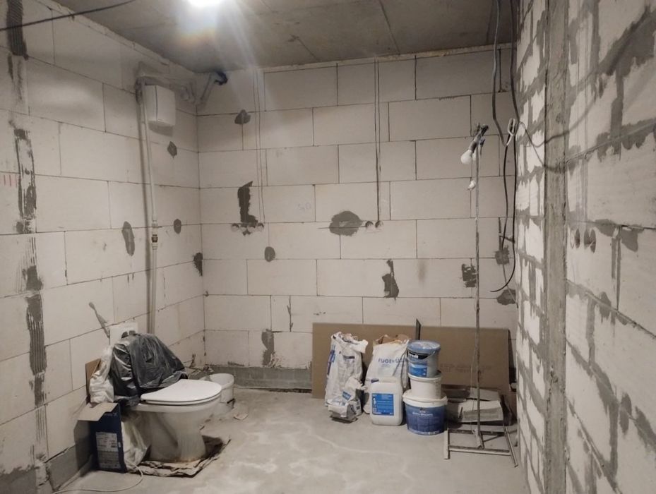 Ликвид!  "Реал Парк" Продам нежилое помещение 90 кв.м. Цоколь с окнами