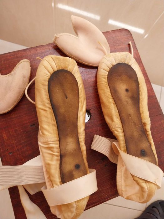 Sapatilhas de ponta, Serenade, Ballet Bloch, D 4.5, inclui fitas