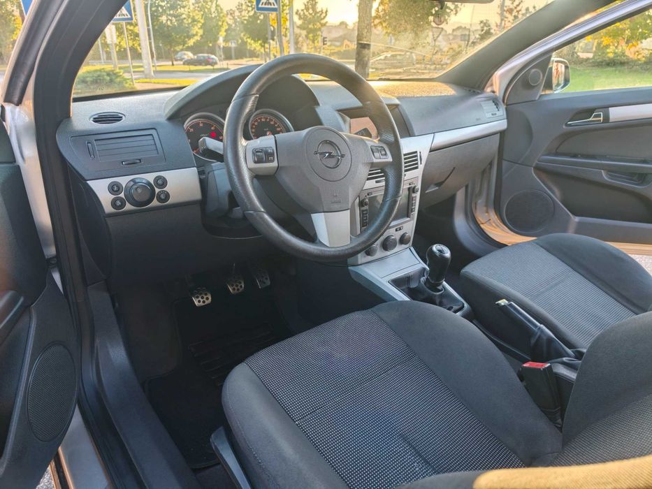 Opel Astra GTC 1.3 CDTI - IUC Antigo