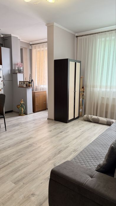 Продам 1 кім з ремонтом і меблями