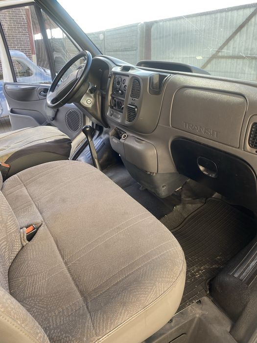 Ford  tranzit  85T260