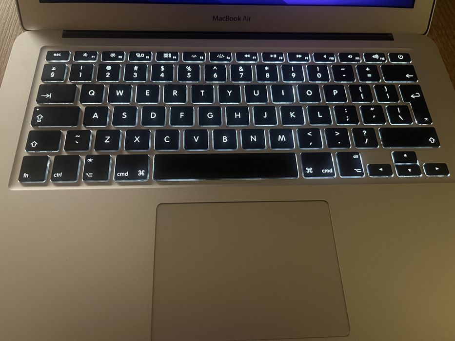 Apple Macbook Air 13